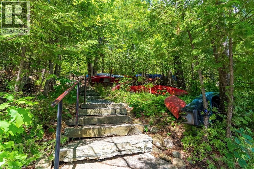 131 Grandview Hilltop Drive Unit# 1, Huntsville, ON - Outdoor