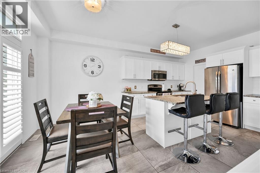 130 Chartwell Circle, Hamilton, ON - Indoor