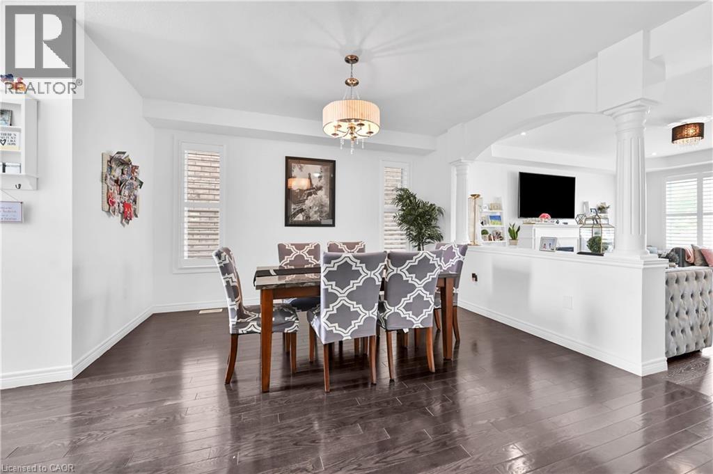 130 Chartwell Circle, Hamilton, ON - Indoor Photo Showing Other Room