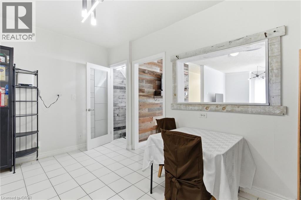 97 Francis Street, Hamilton, ON - Indoor Photo Showing Other Room