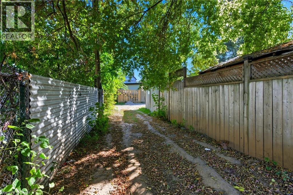 97 Francis Street, Hamilton, ON - Outdoor