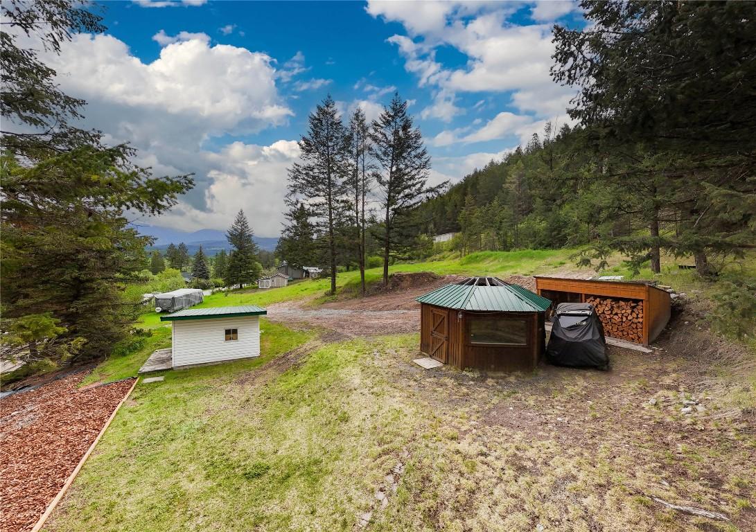 8796 Colony Road, Wardner, BC - Outdoor
