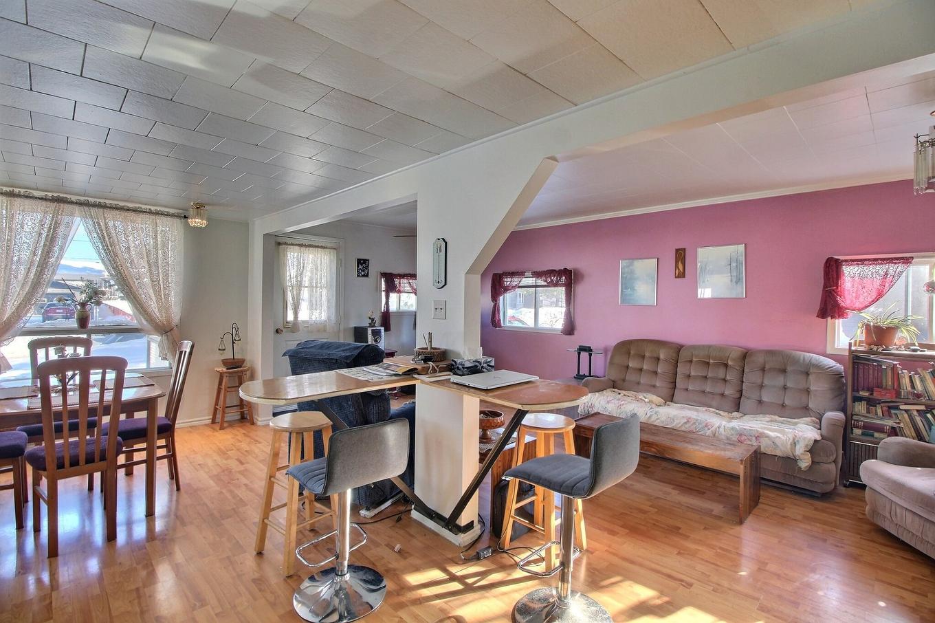 Overall view - 348 Rue Gareau, Val-D'Or, QC - Indoor