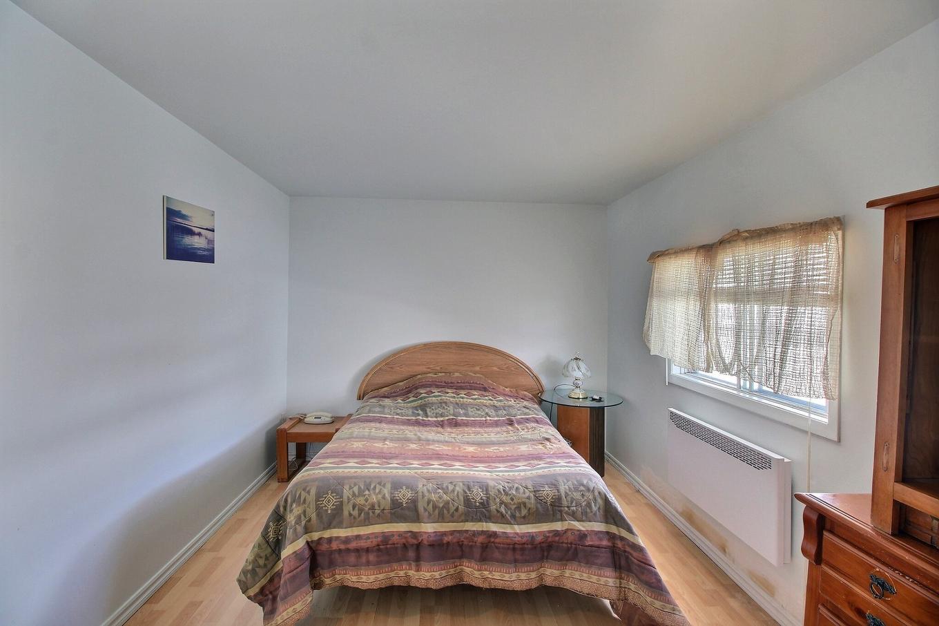 Primary bedroom - 348 Rue Gareau, Val-D'Or, QC - Indoor Photo Showing Bedroom