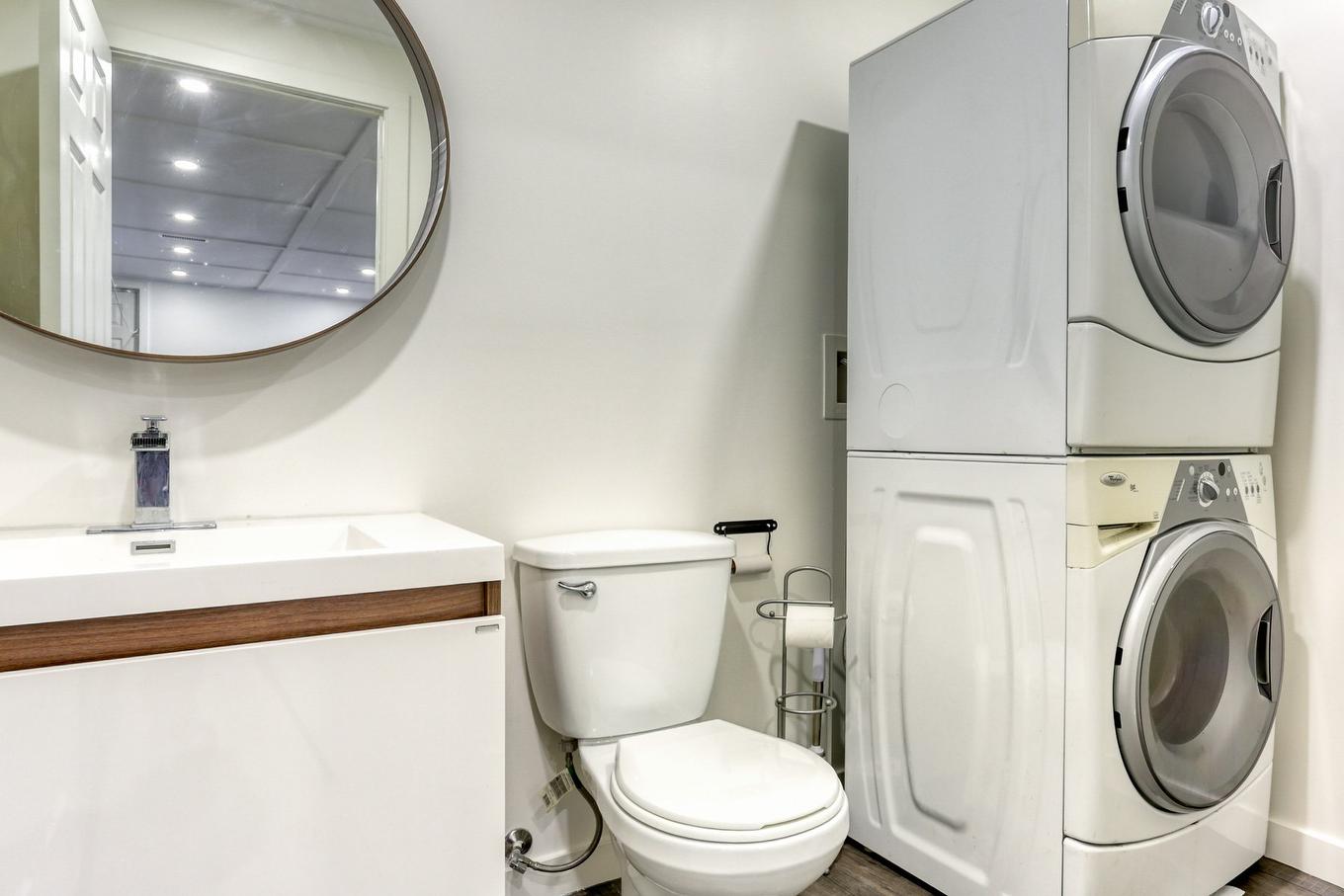 Salle d'eau - 641 207E Avenue, Shawinigan, QC - Indoor Photo Showing Laundry Room