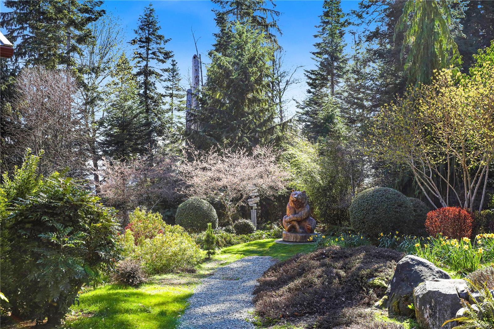 6520 Eagles Dr, Courtenay, BC
