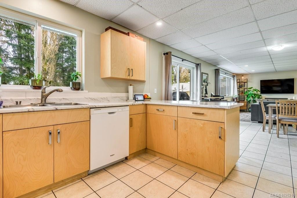 80 Masters Rd, Campbell River, BC