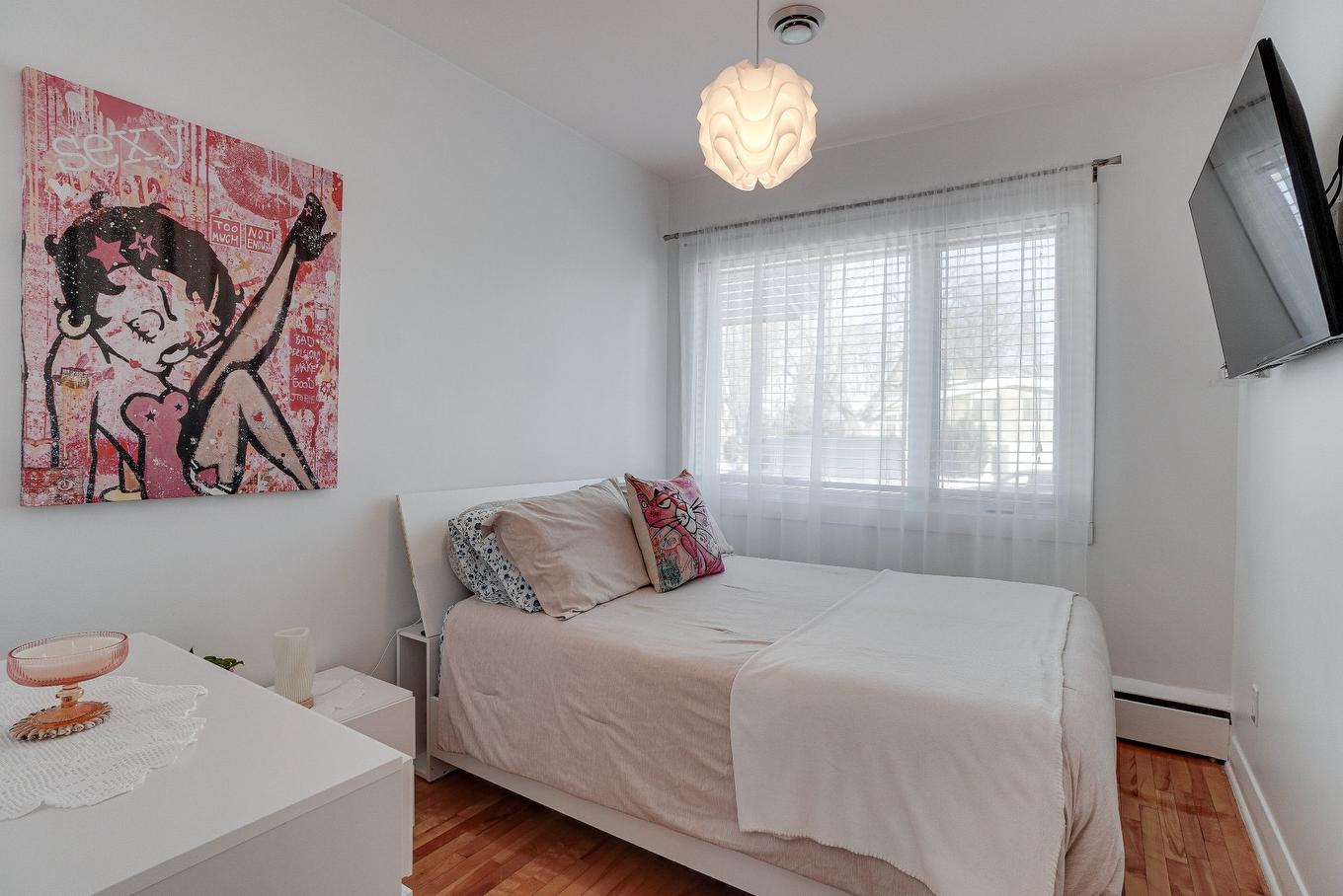 Bedroom - 440 Rue Kugler, Laval (Duvernay), QC - Indoor Photo Showing Bedroom