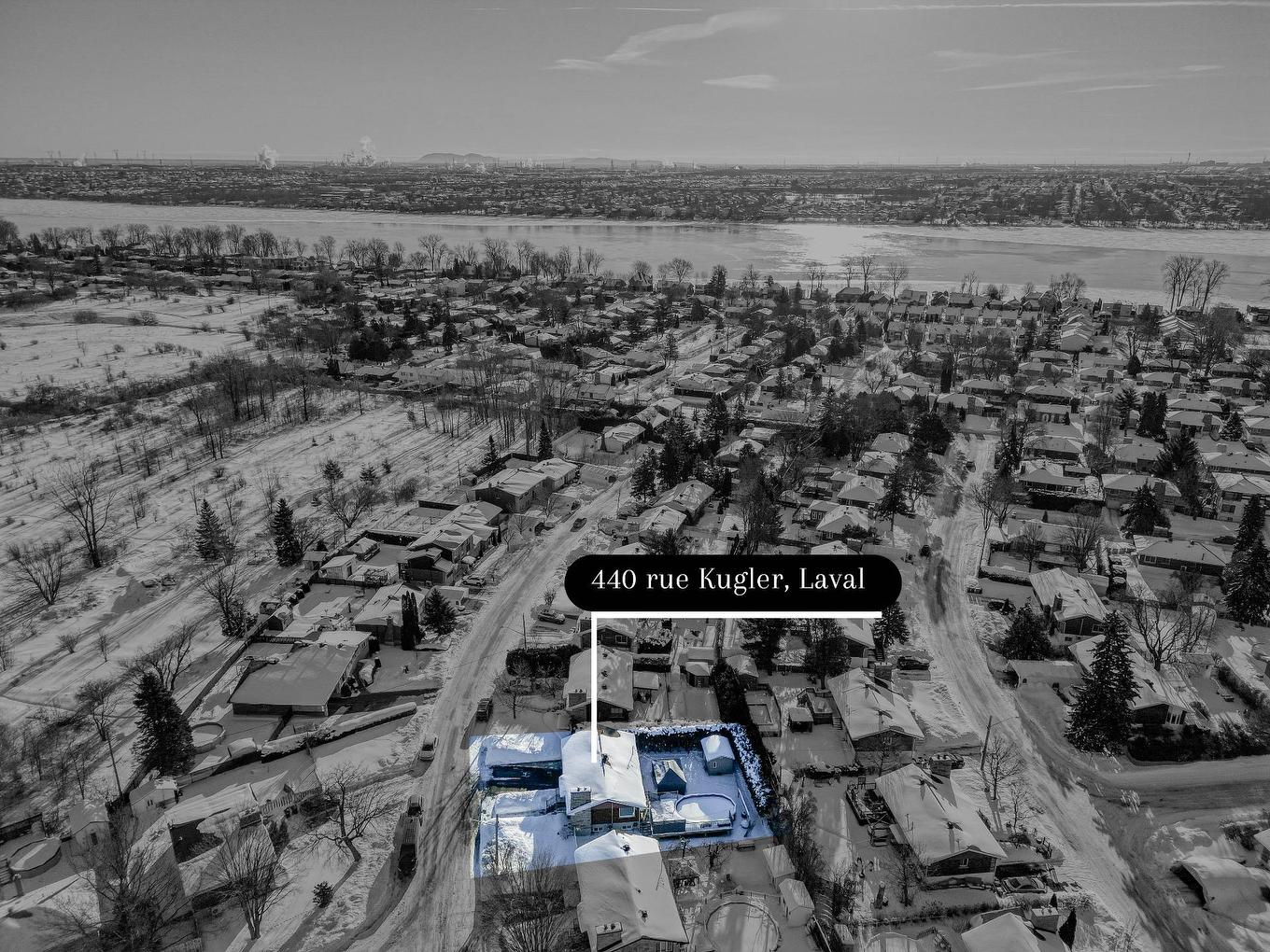 Aerial photo - 440 Rue Kugler, Laval (Duvernay), QC - Outdoor With View