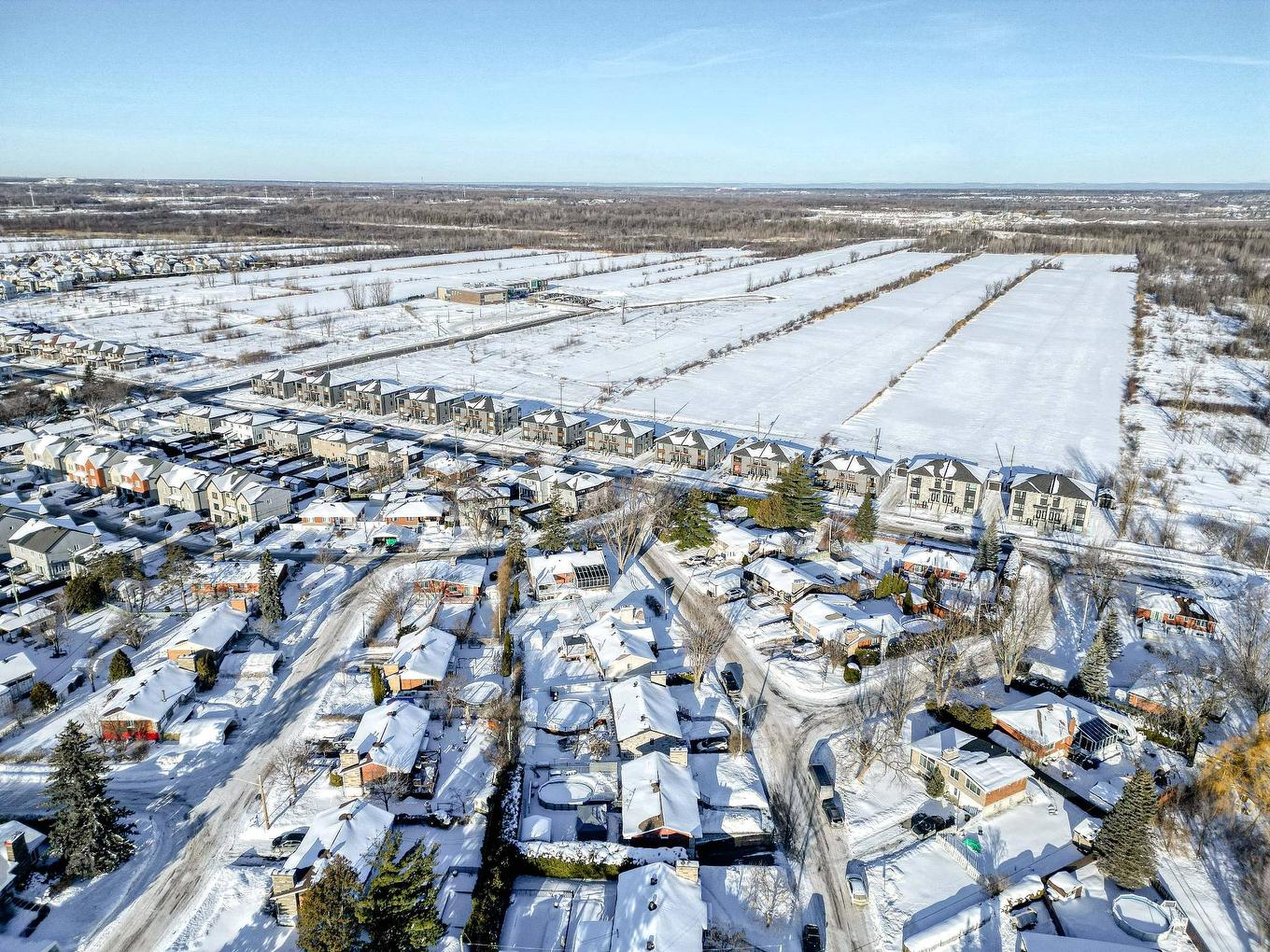 Aerial photo - 440 Rue Kugler, Laval (Duvernay), QC - Outdoor With View