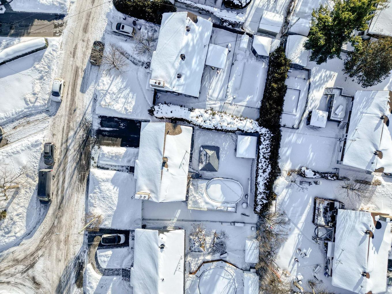 Aerial photo - 440 Rue Kugler, Laval (Duvernay), QC - Outdoor With View