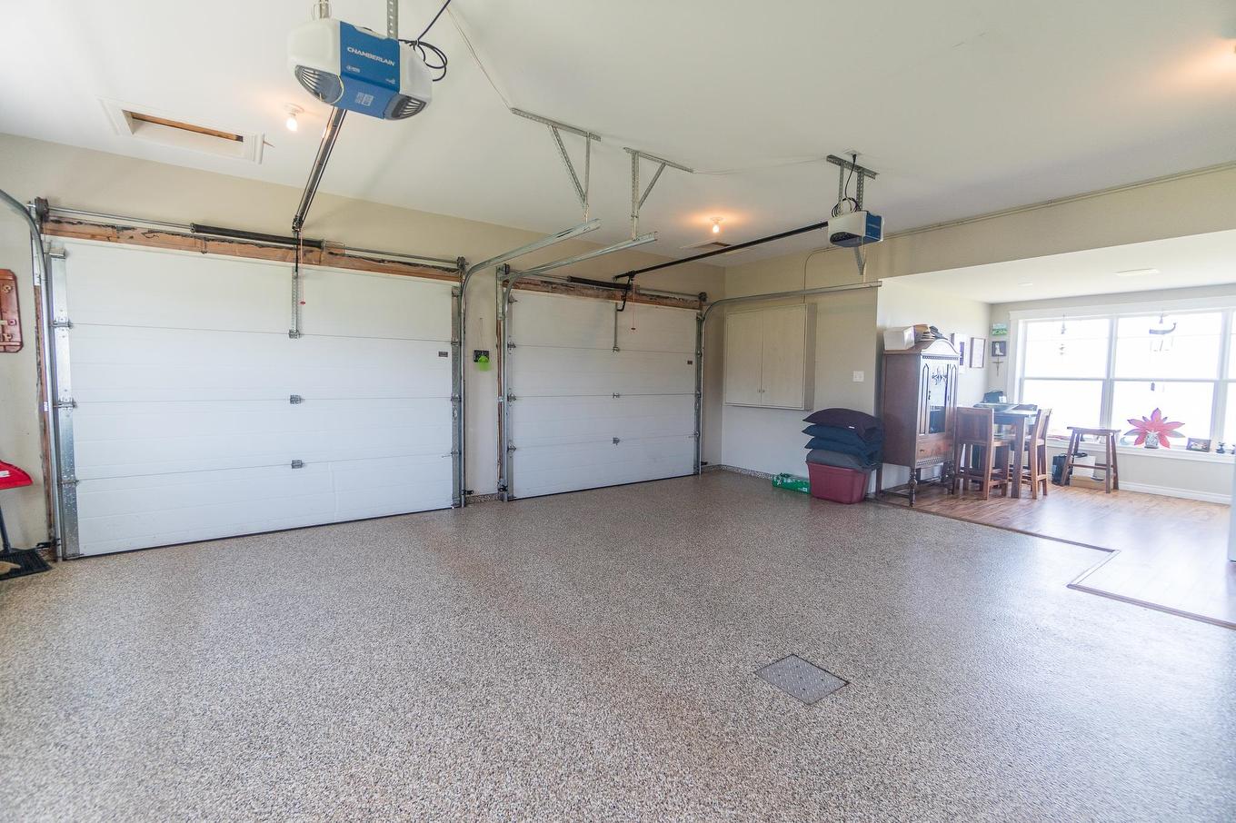 18 Shore Rd E, Hampton, PE