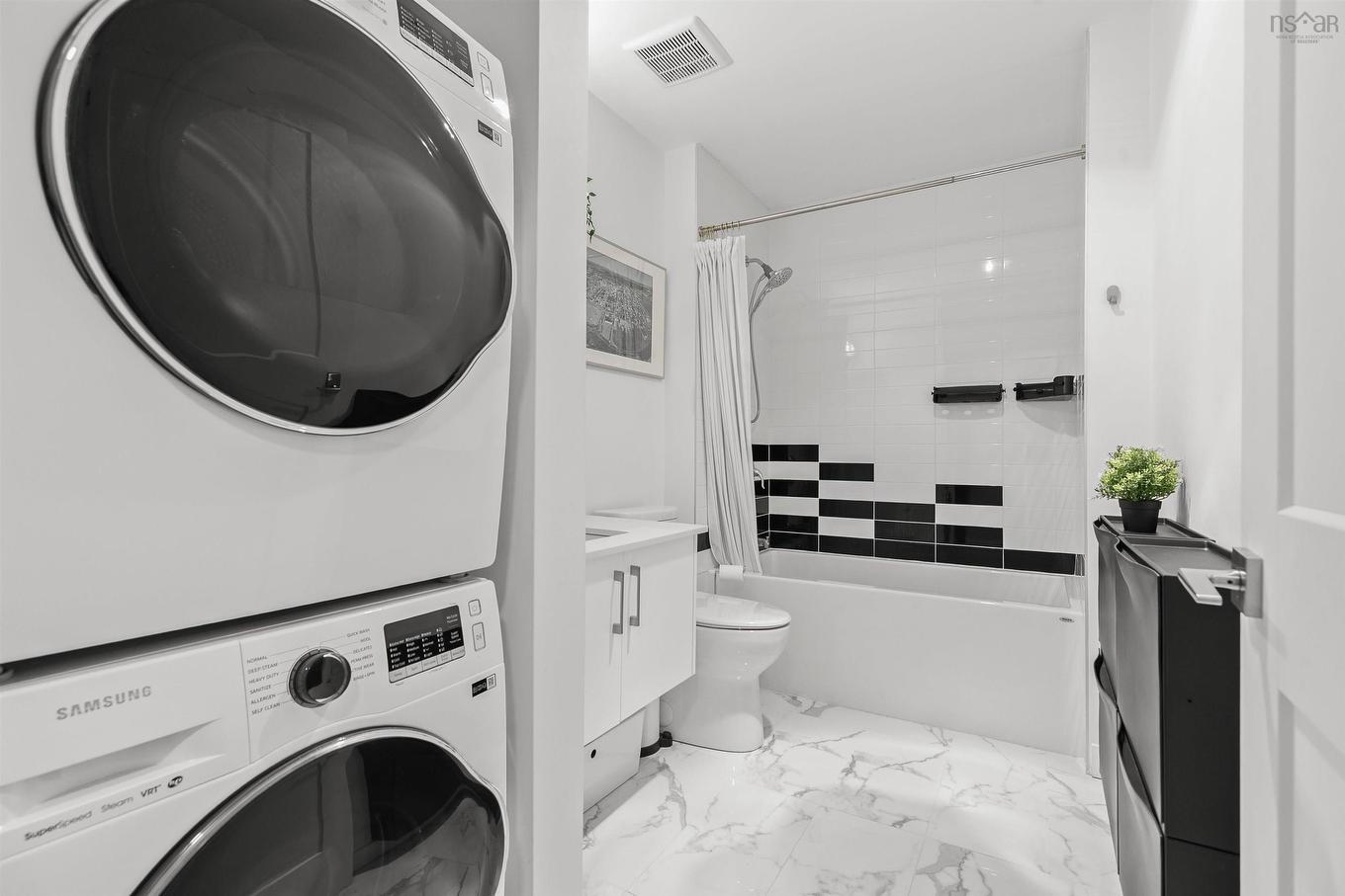 102 5684 West Street, Halifax, NS