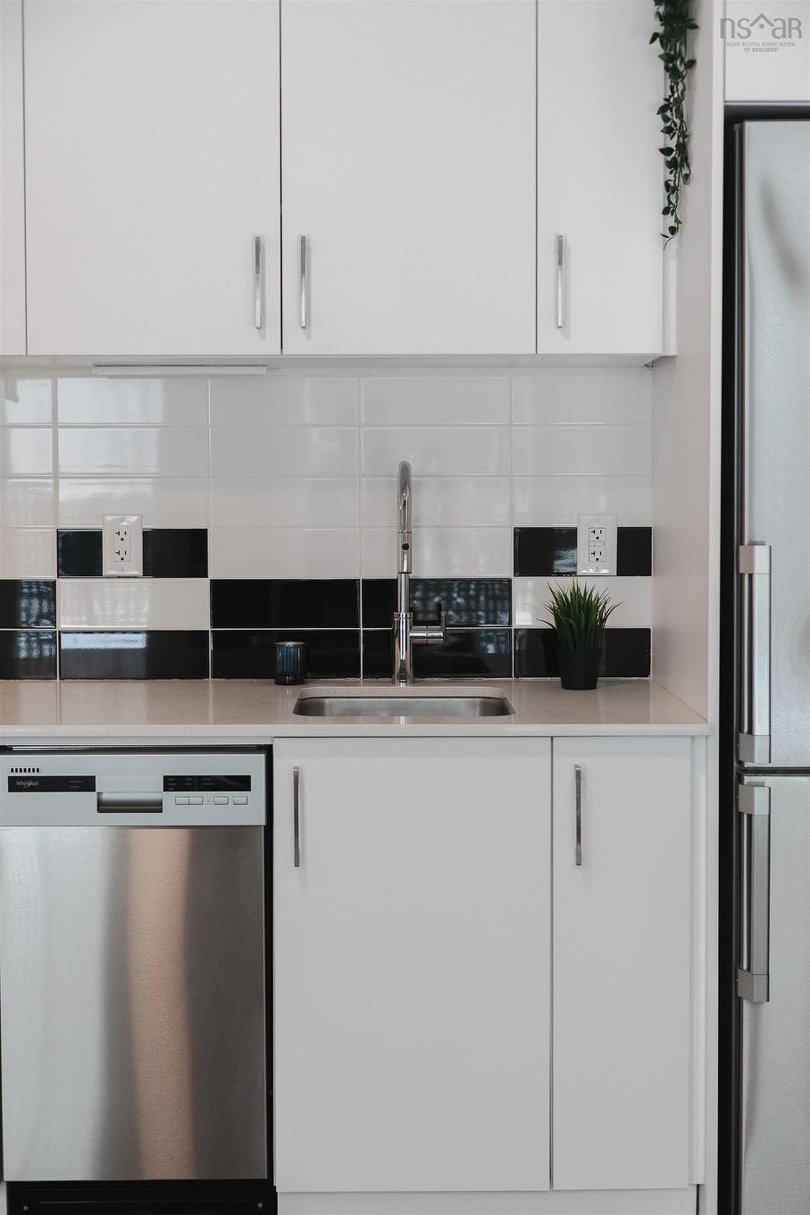 102 5684 West Street, Halifax, NS