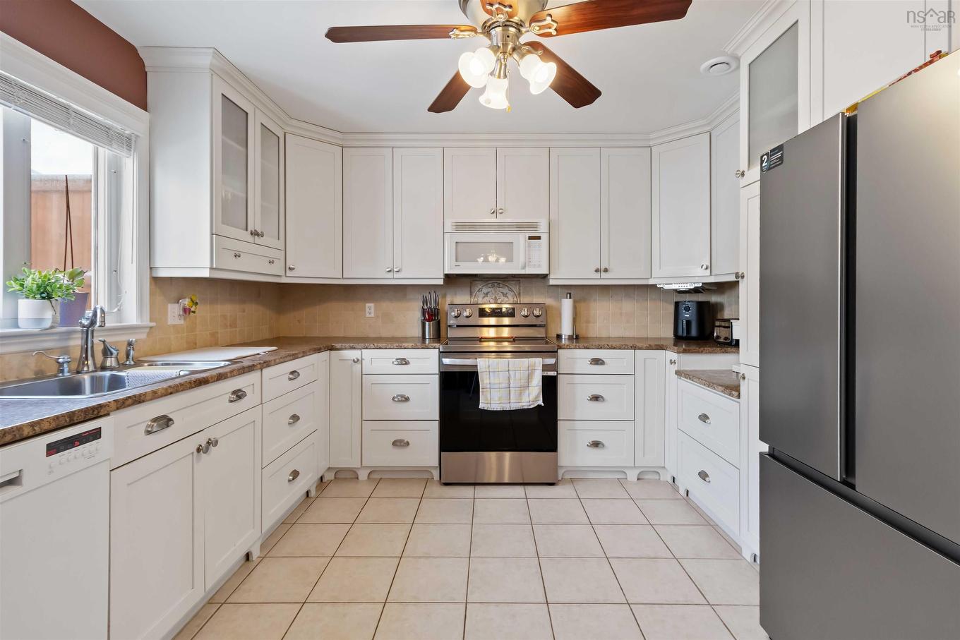 92 Russell Lake Drive, Dartmouth, NS