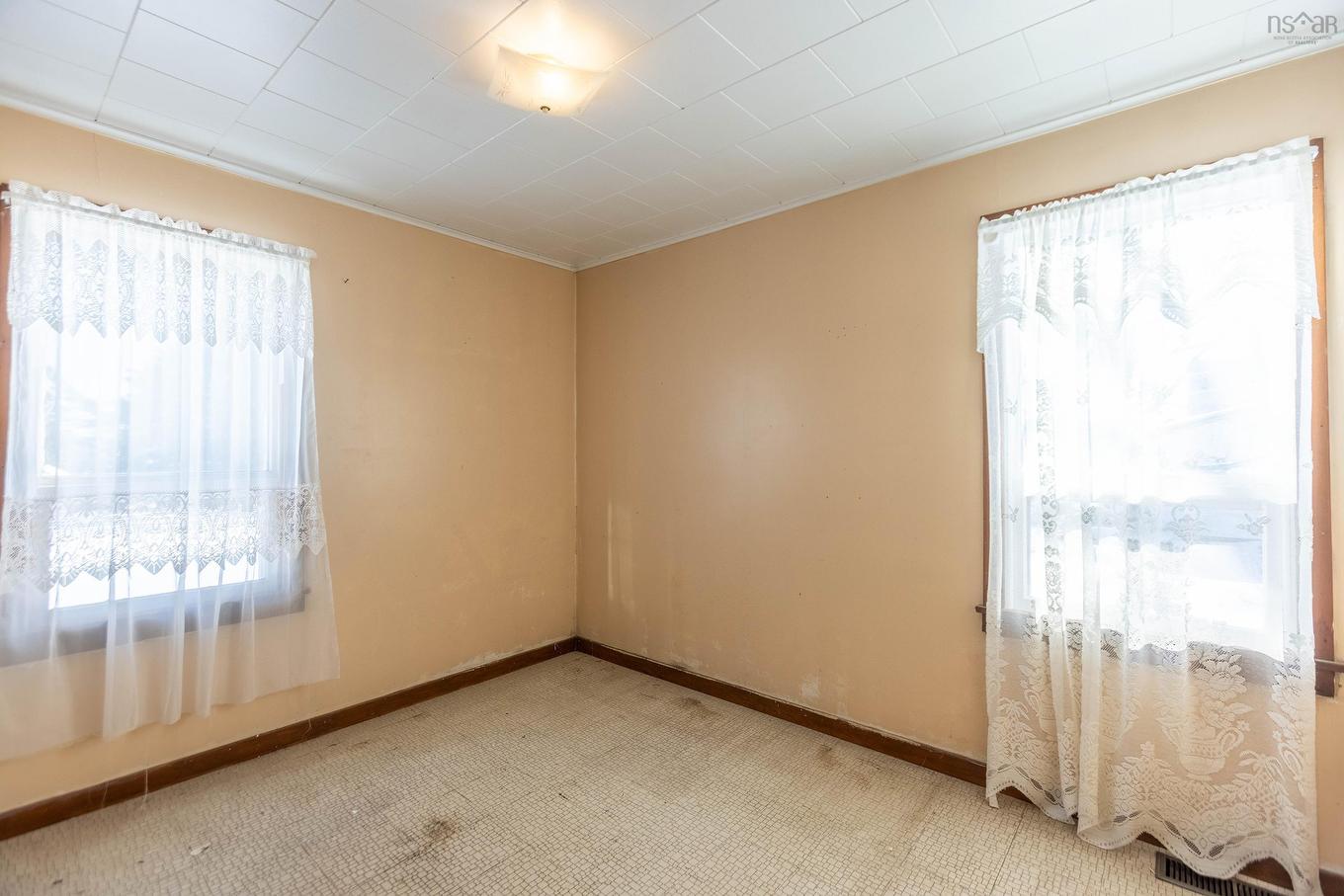 1 Boylston Avenue, Amherst, NS