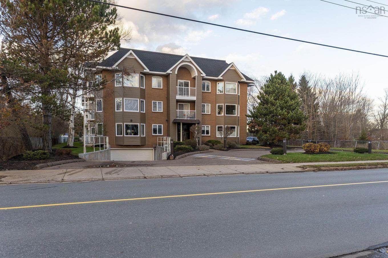 204 403 Prince Street, Truro, NS