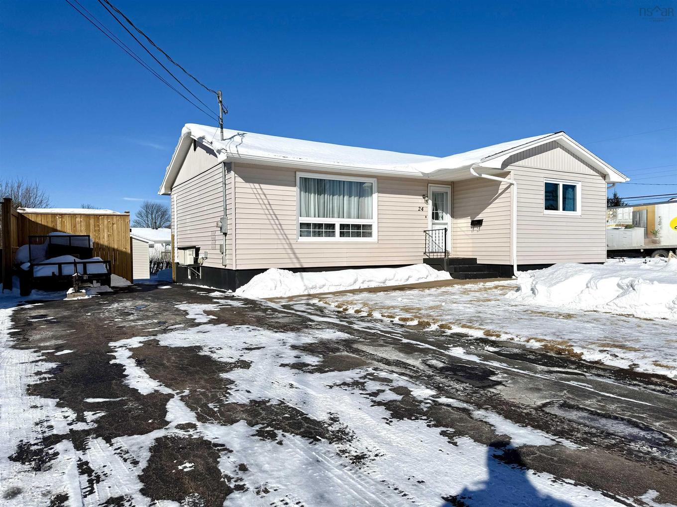 24 Rhodes Avenue, Amherst, NS