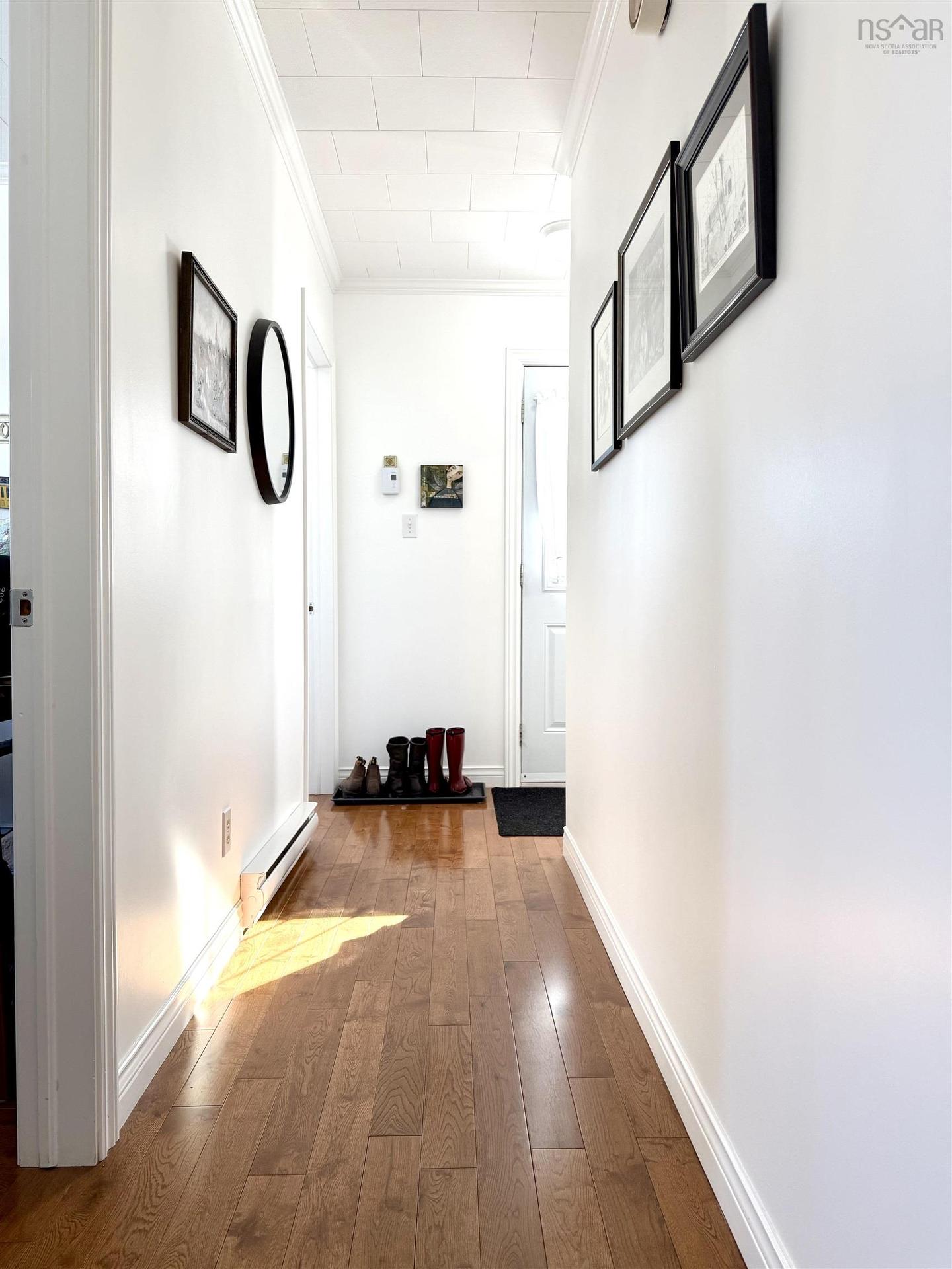 24 Rhodes Avenue, Amherst, NS - Indoor Photo Showing Other Room