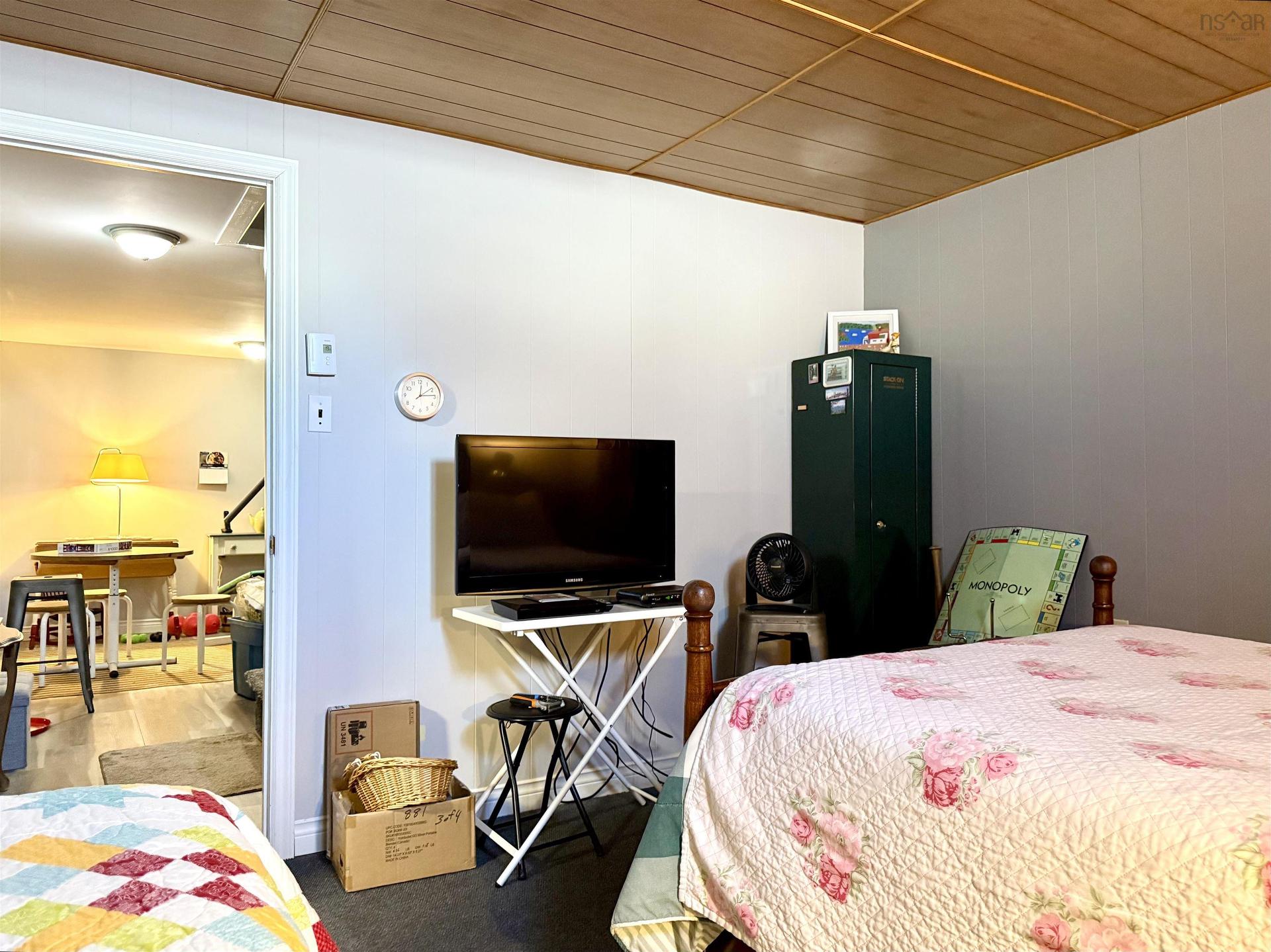 24 Rhodes Avenue, Amherst, NS - Indoor Photo Showing Bedroom