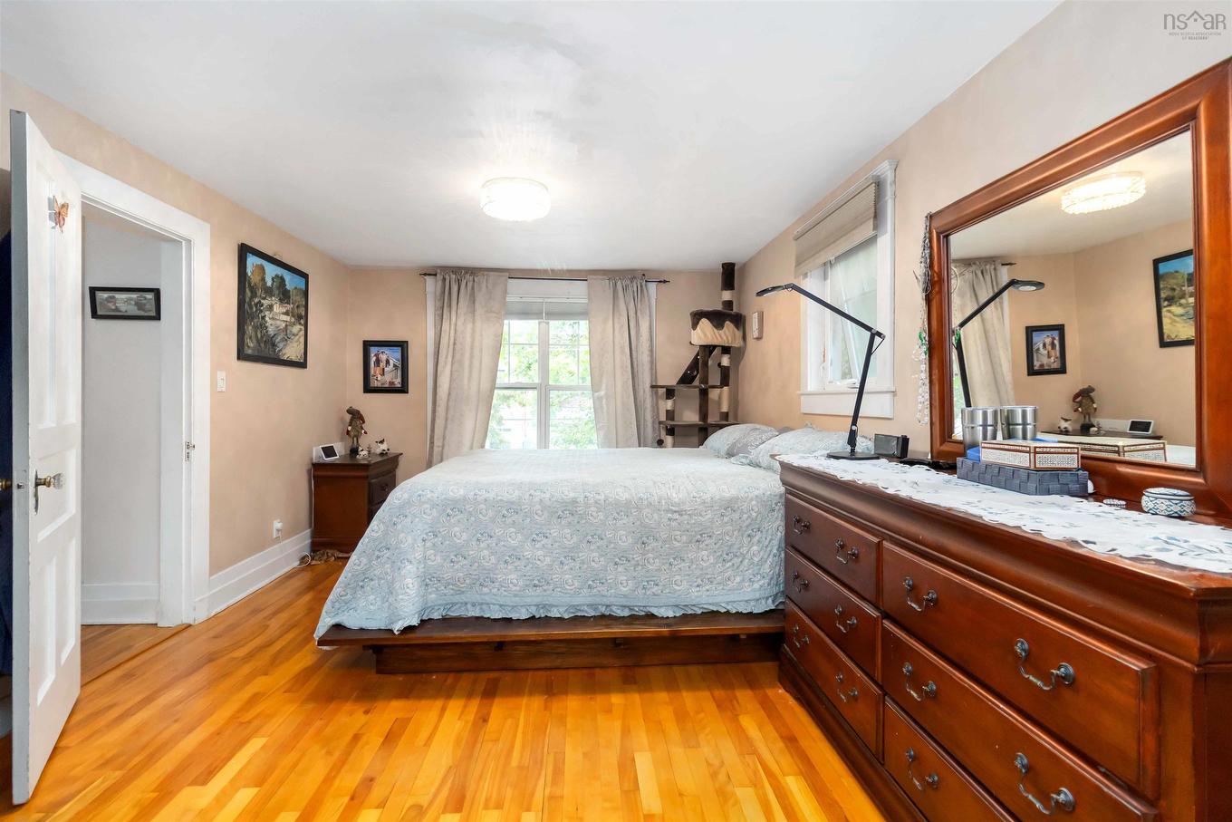 949 Mclean Street, Halifax, NS