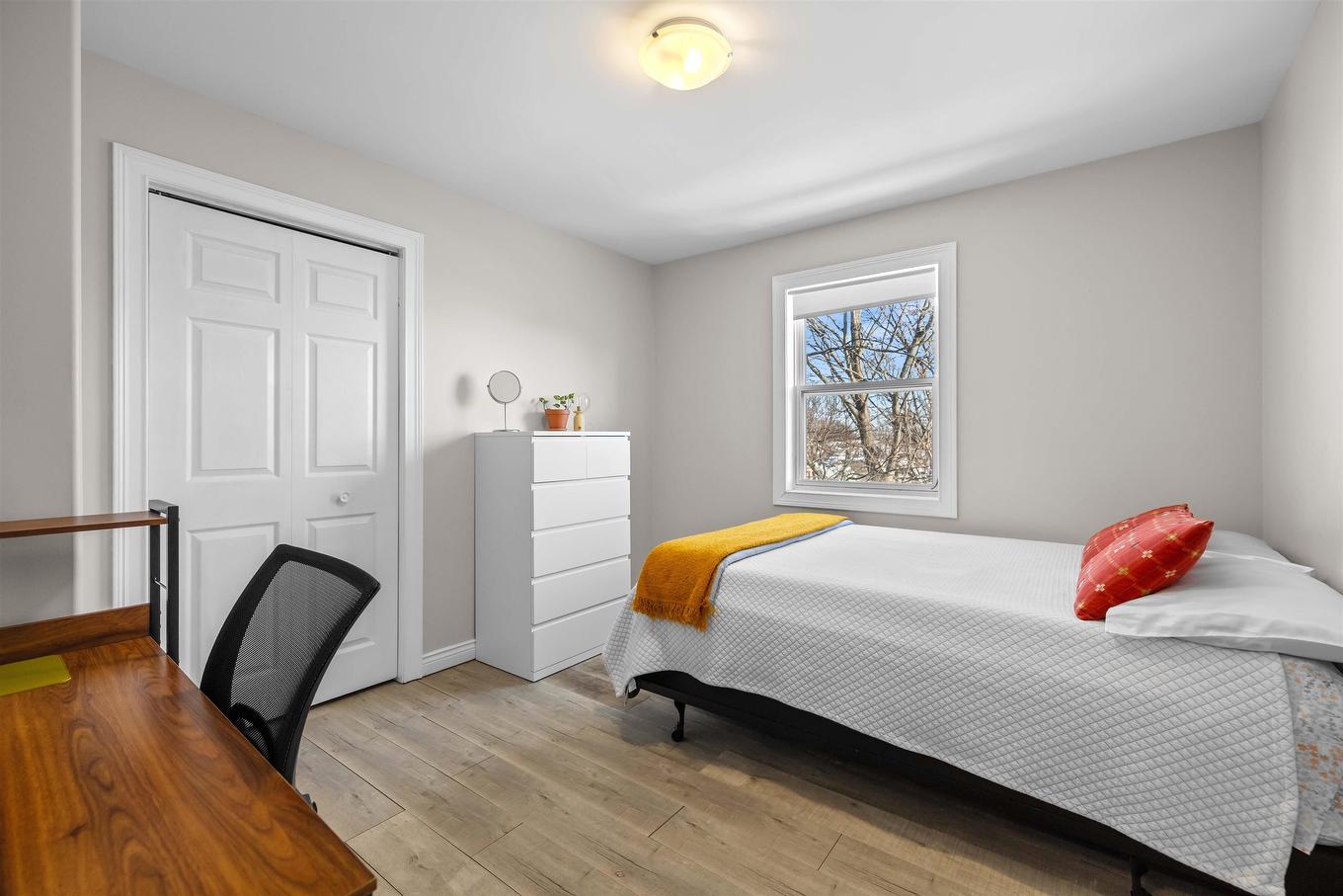 6 154 Cumberland Street, Charlottetown, PE