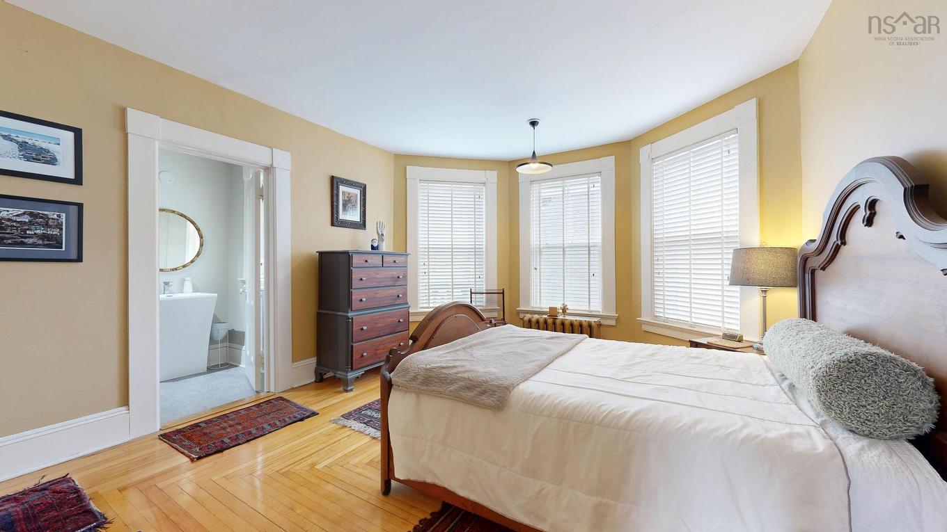 306 Lincoln Street, Lunenburg, NS