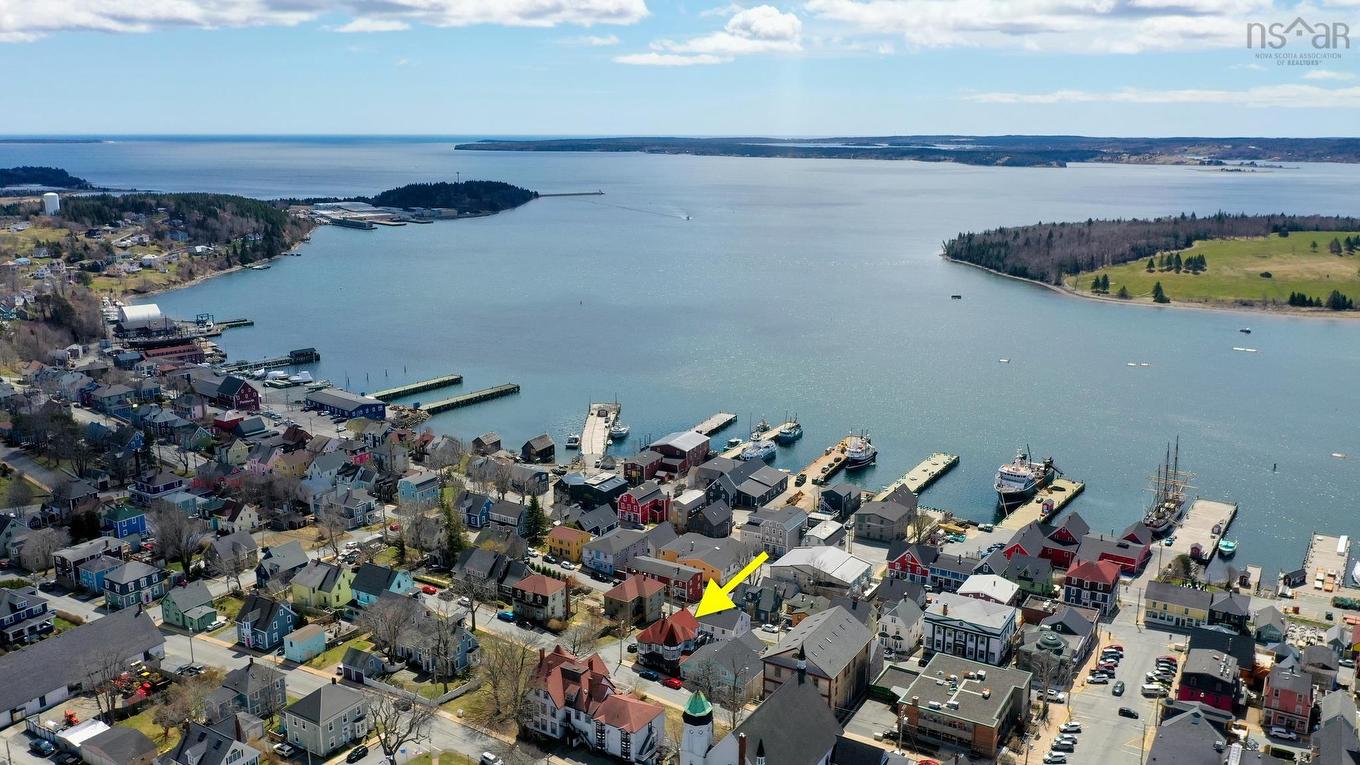306 Lincoln Street, Lunenburg, NS