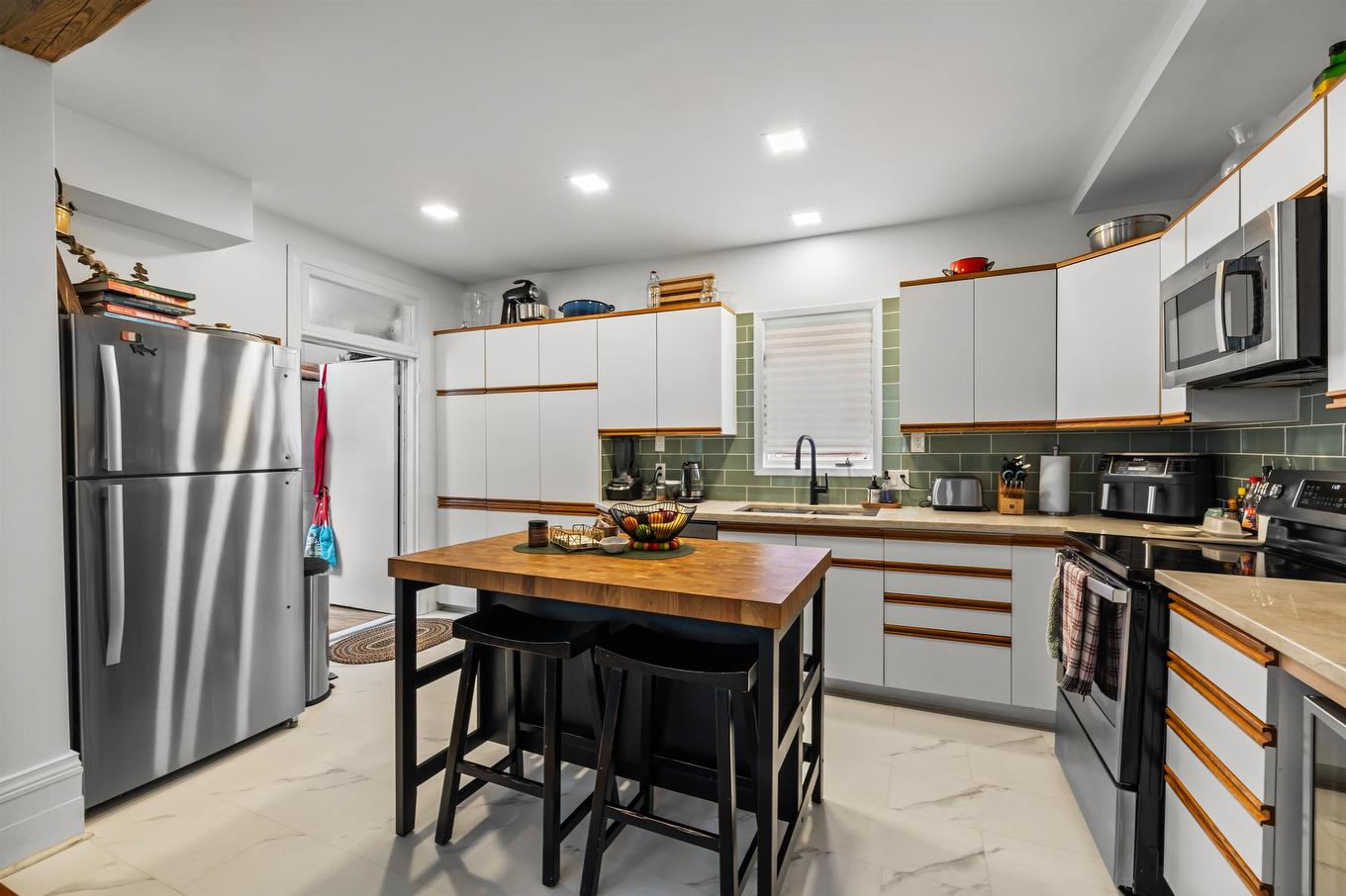 67 Hillsborough Street, Charlottetown, PE