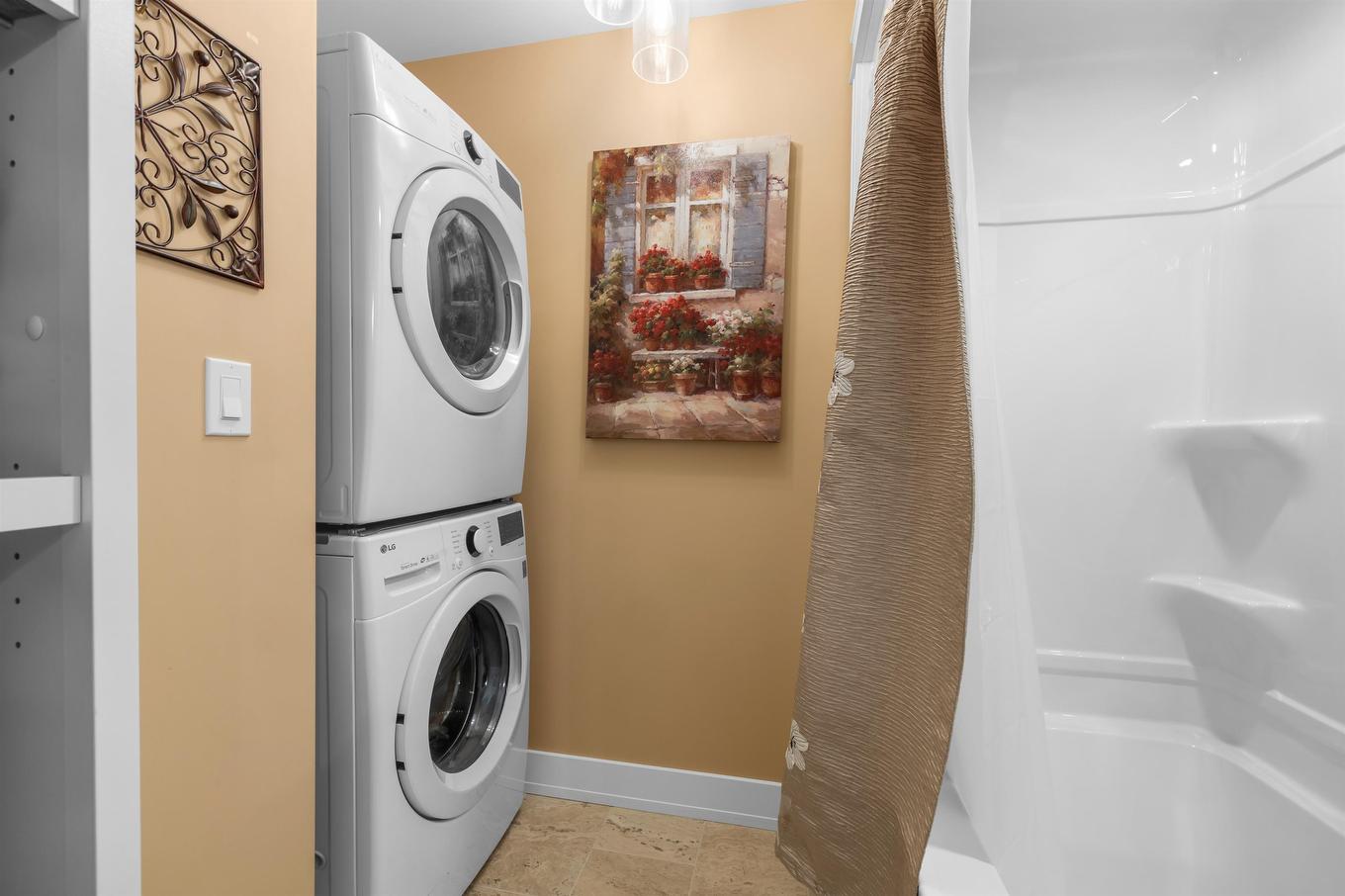 Unit 309 210 Shakespeare Drive, Stratford, PE