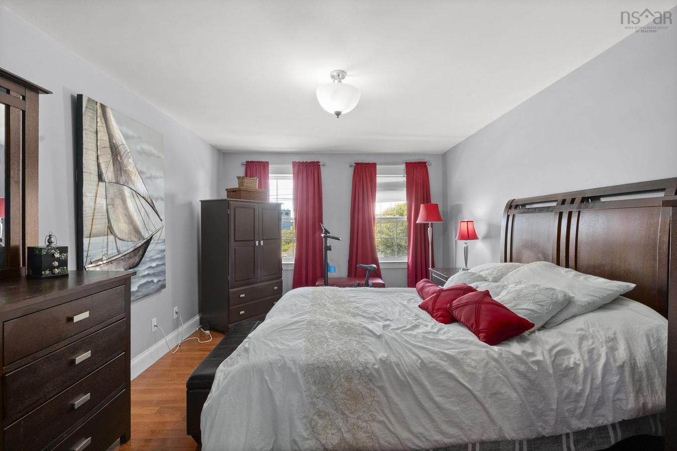 25 Middle Street, Dartmouth, NS