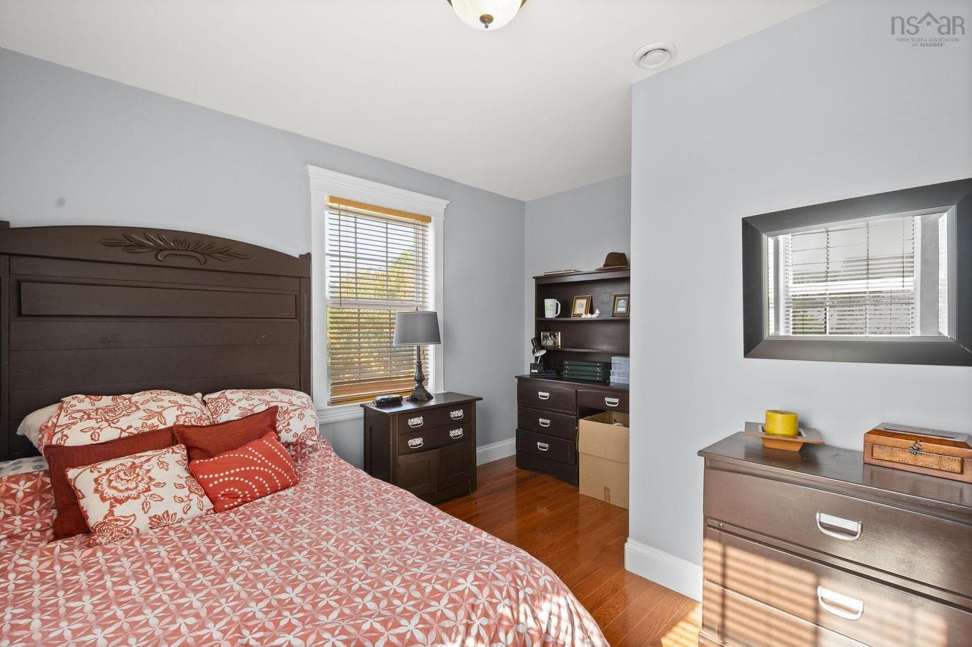 25 Middle Street, Dartmouth, NS