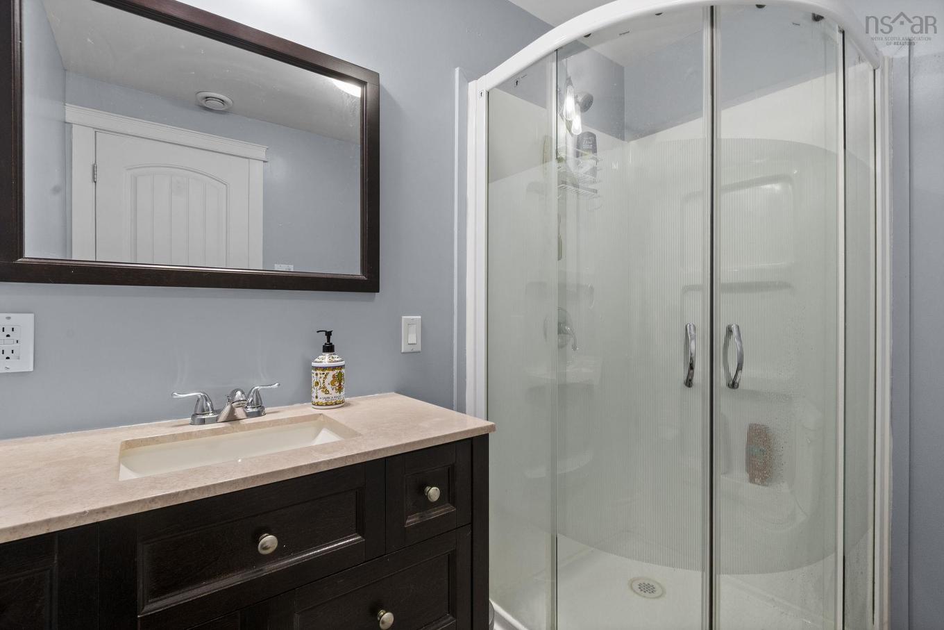 25 Middle Street, Dartmouth, NS