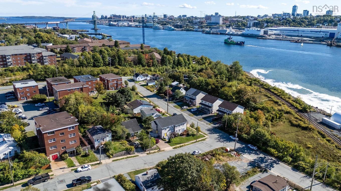 25 Middle Street, Dartmouth, NS