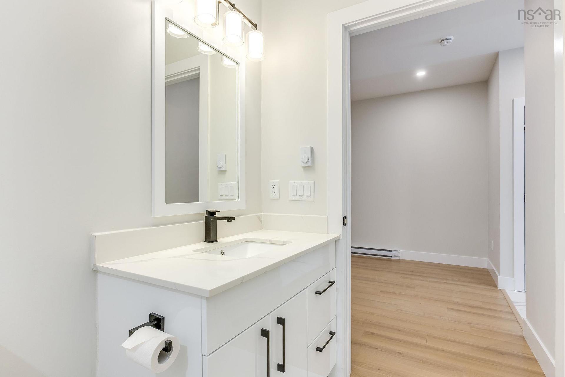 855 Highway 2, Elmsdale, NS