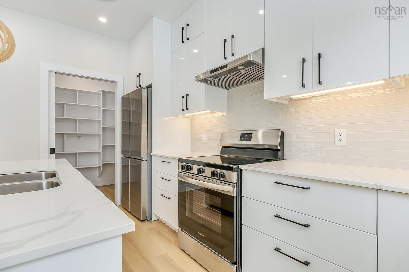 855 Highway 2, Elmsdale, NS