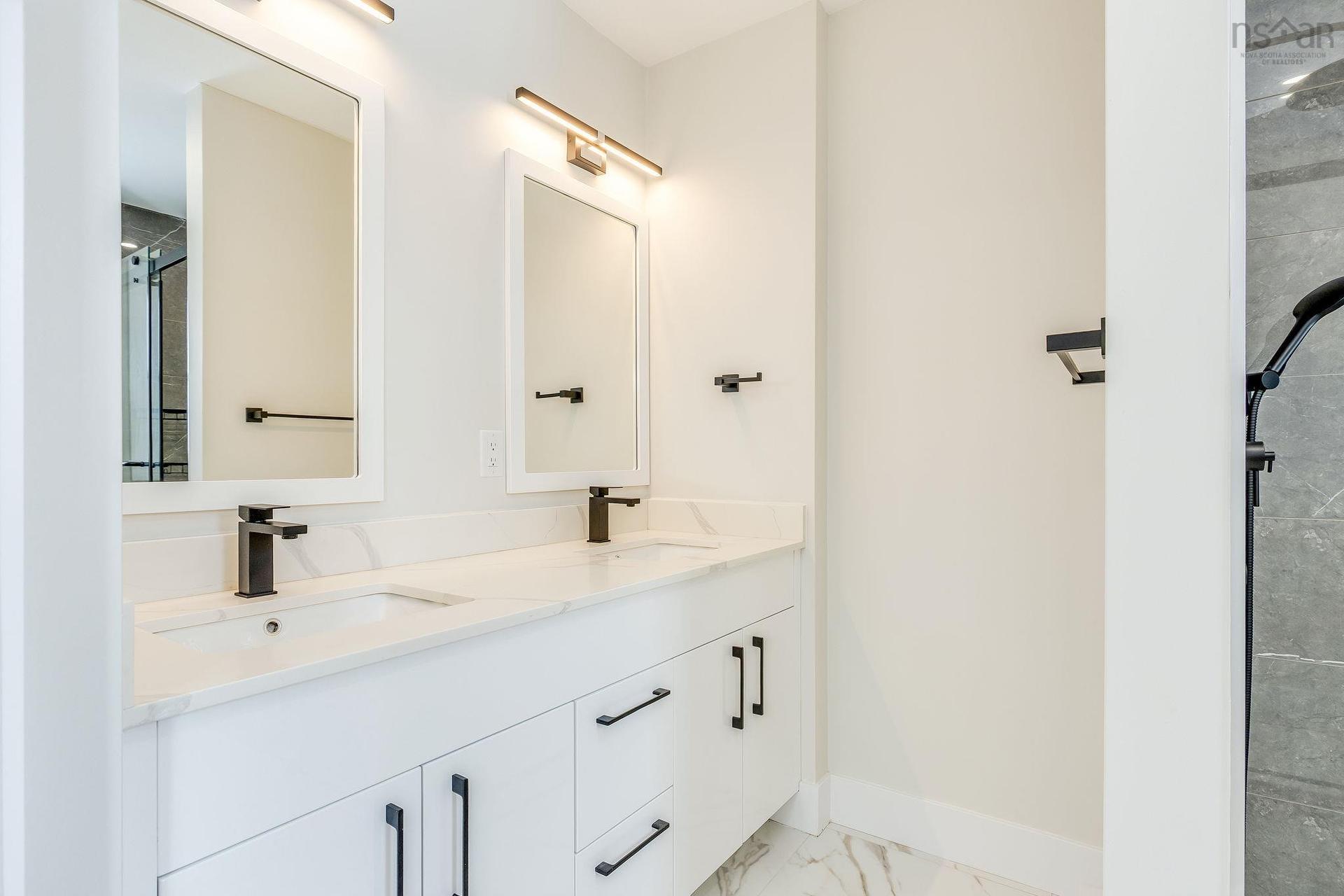 855 Highway 2, Elmsdale, NS