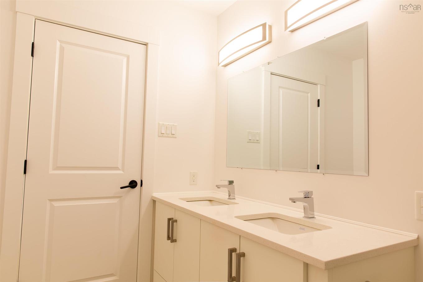 302 1990 Vernon Street, Halifax Peninsula, NS