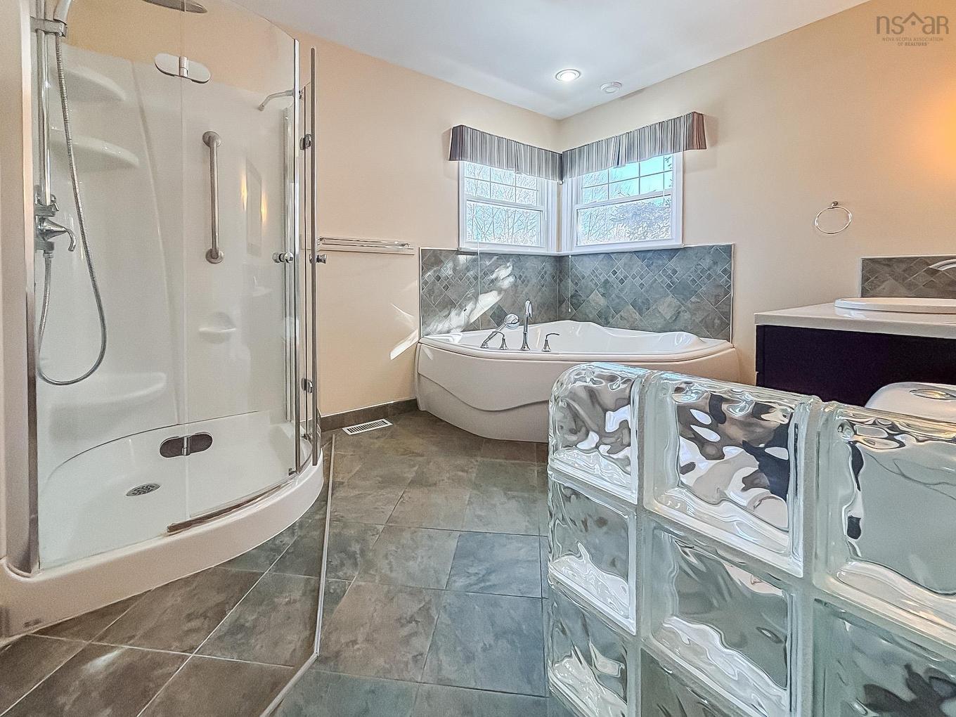 65 Walnut Street, Bridgewater, NS