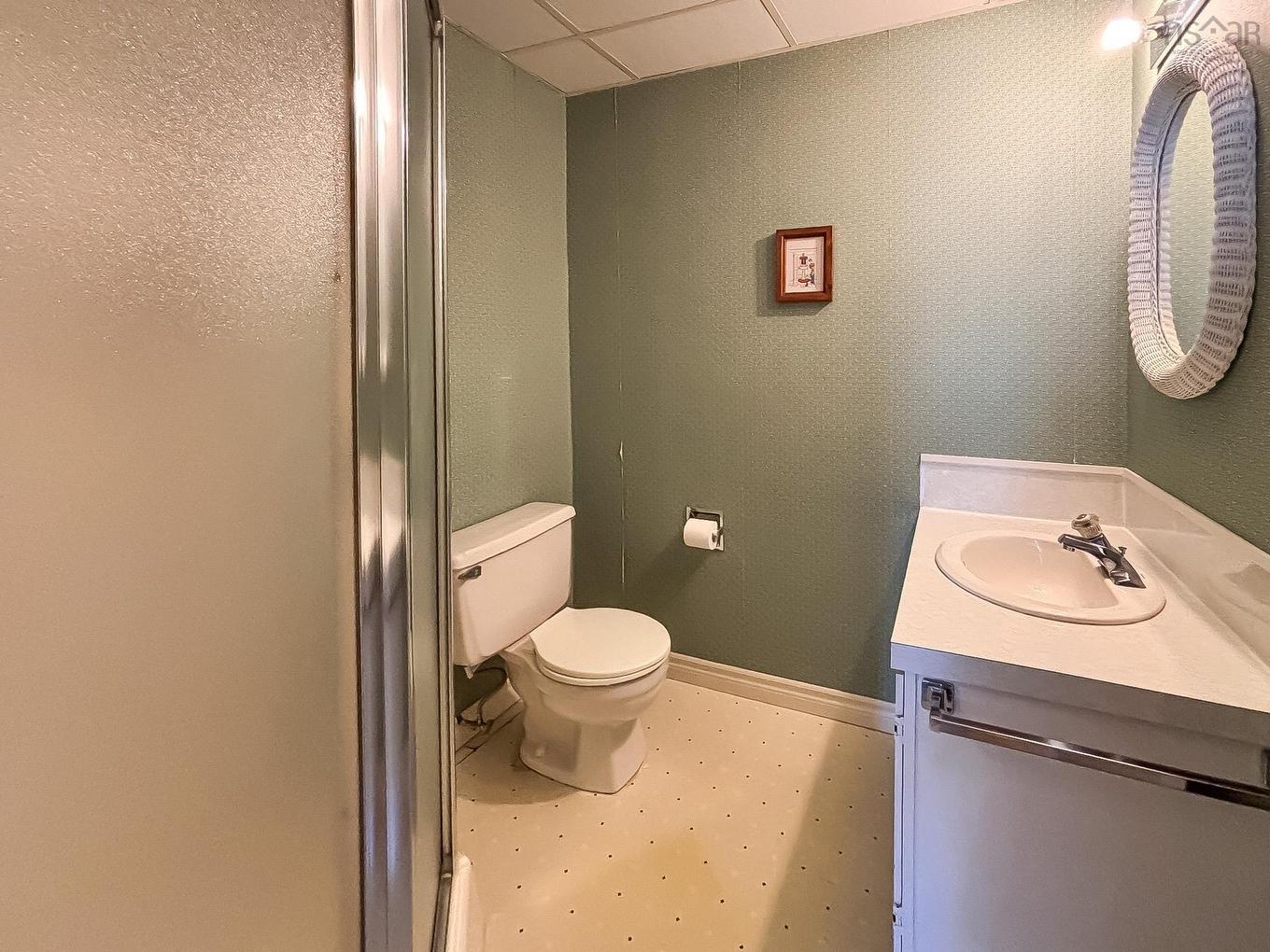 65 Walnut Street, Bridgewater, NS