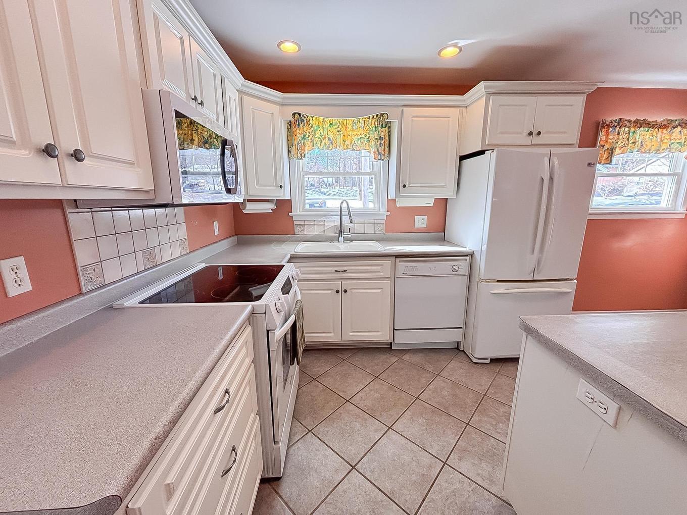 65 Walnut Street, Bridgewater, NS