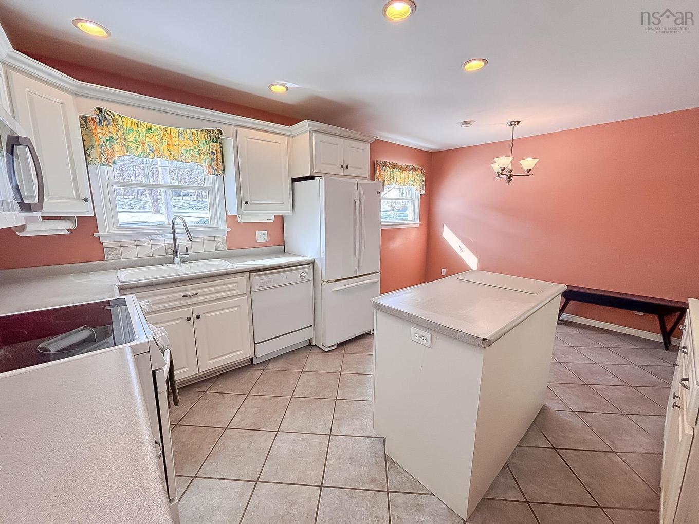 65 Walnut Street, Bridgewater, NS