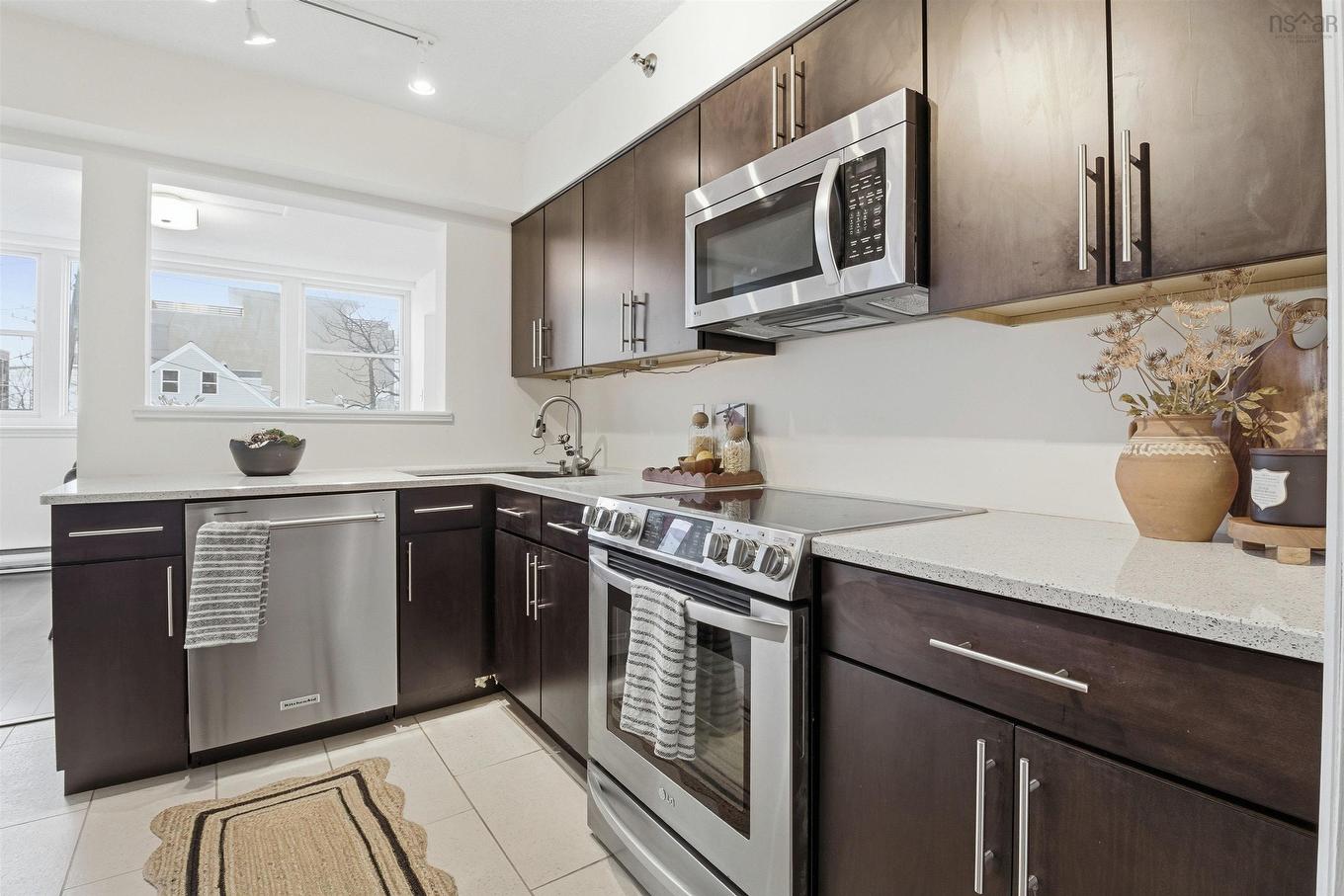 301 5530 Artillery Place, Halifax, NS