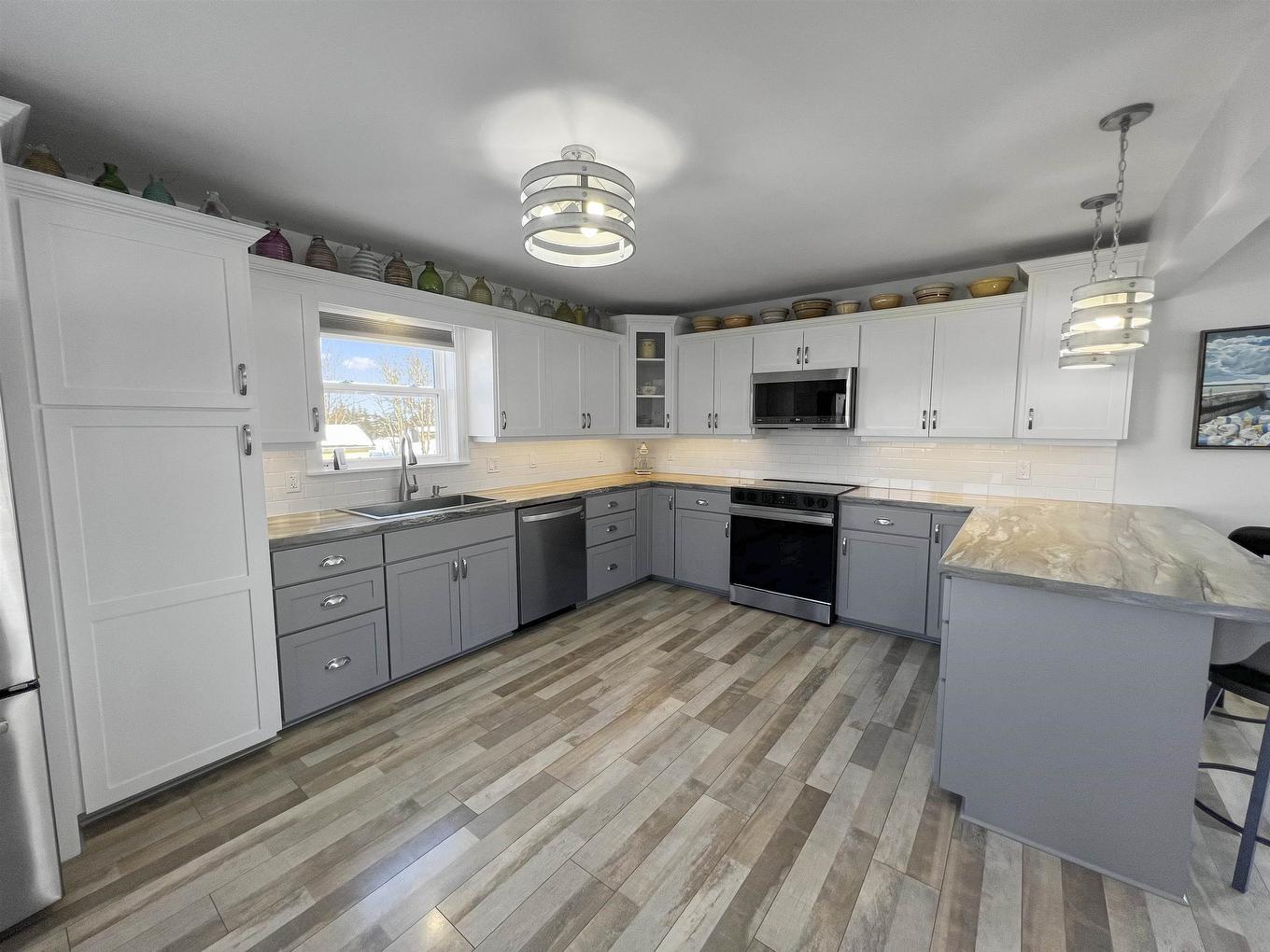 22 Hilltop Avenue, North Rustico, PE