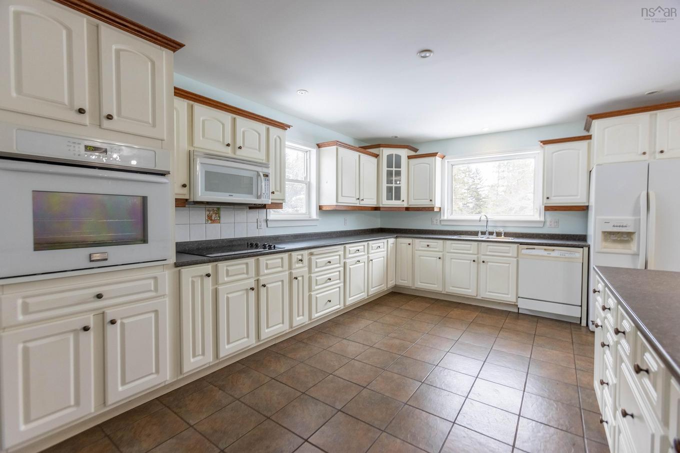 8675 Highway 2, Southampton, NS