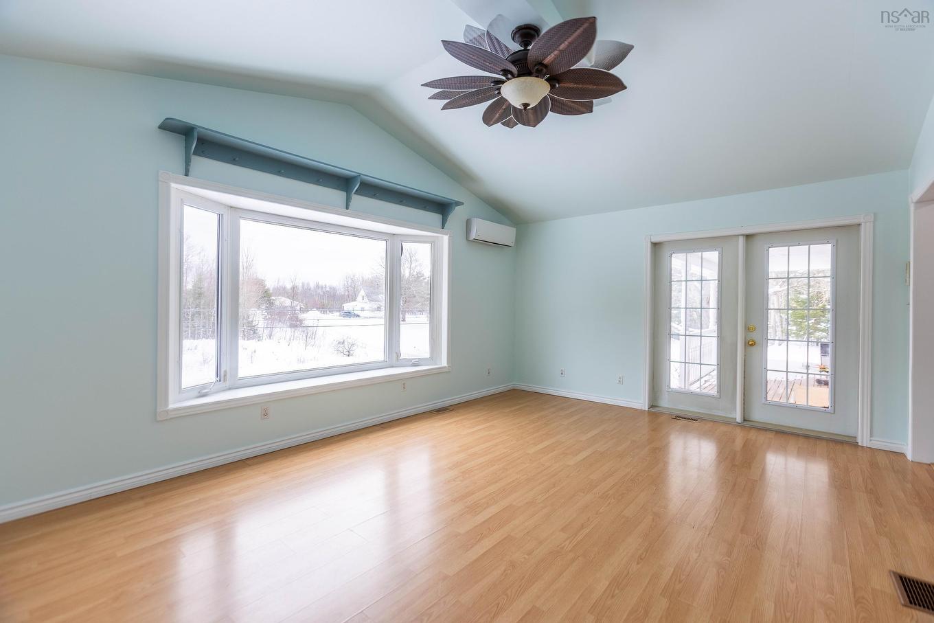 8675 Highway 2, Southampton, NS