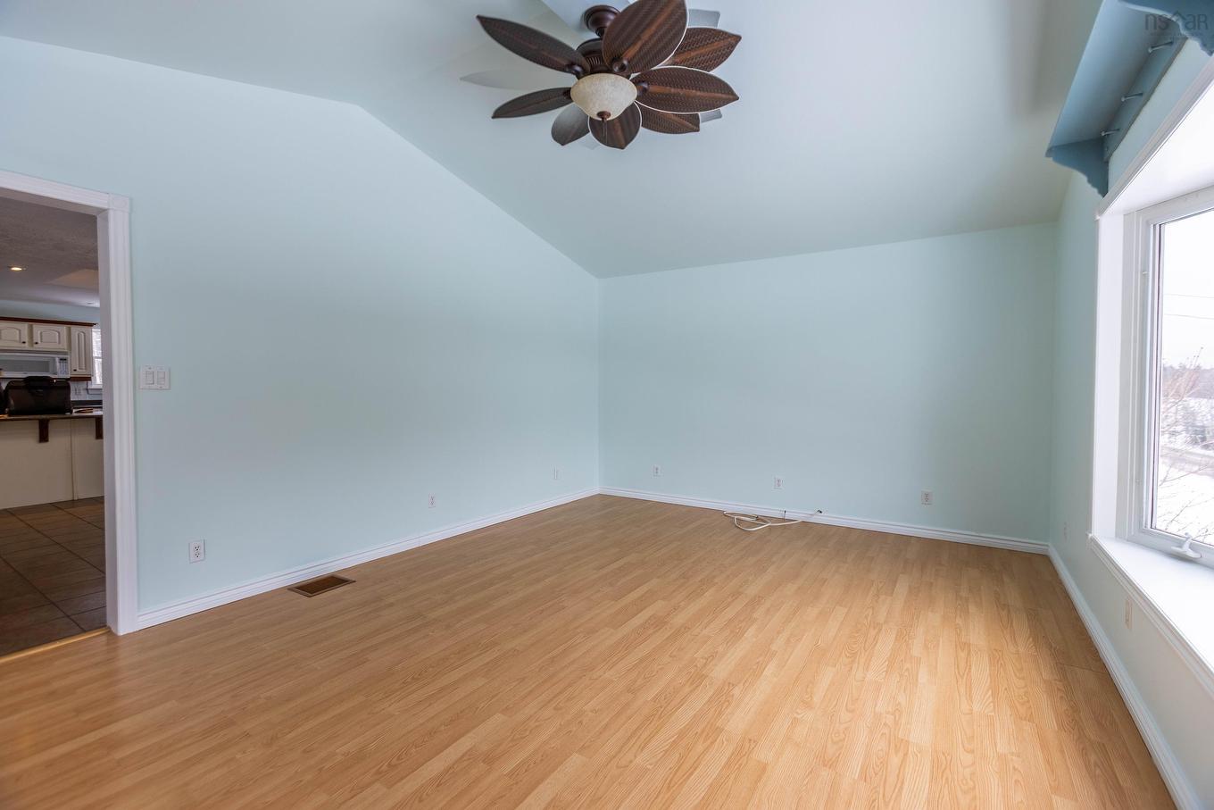 8675 Highway 2, Southampton, NS