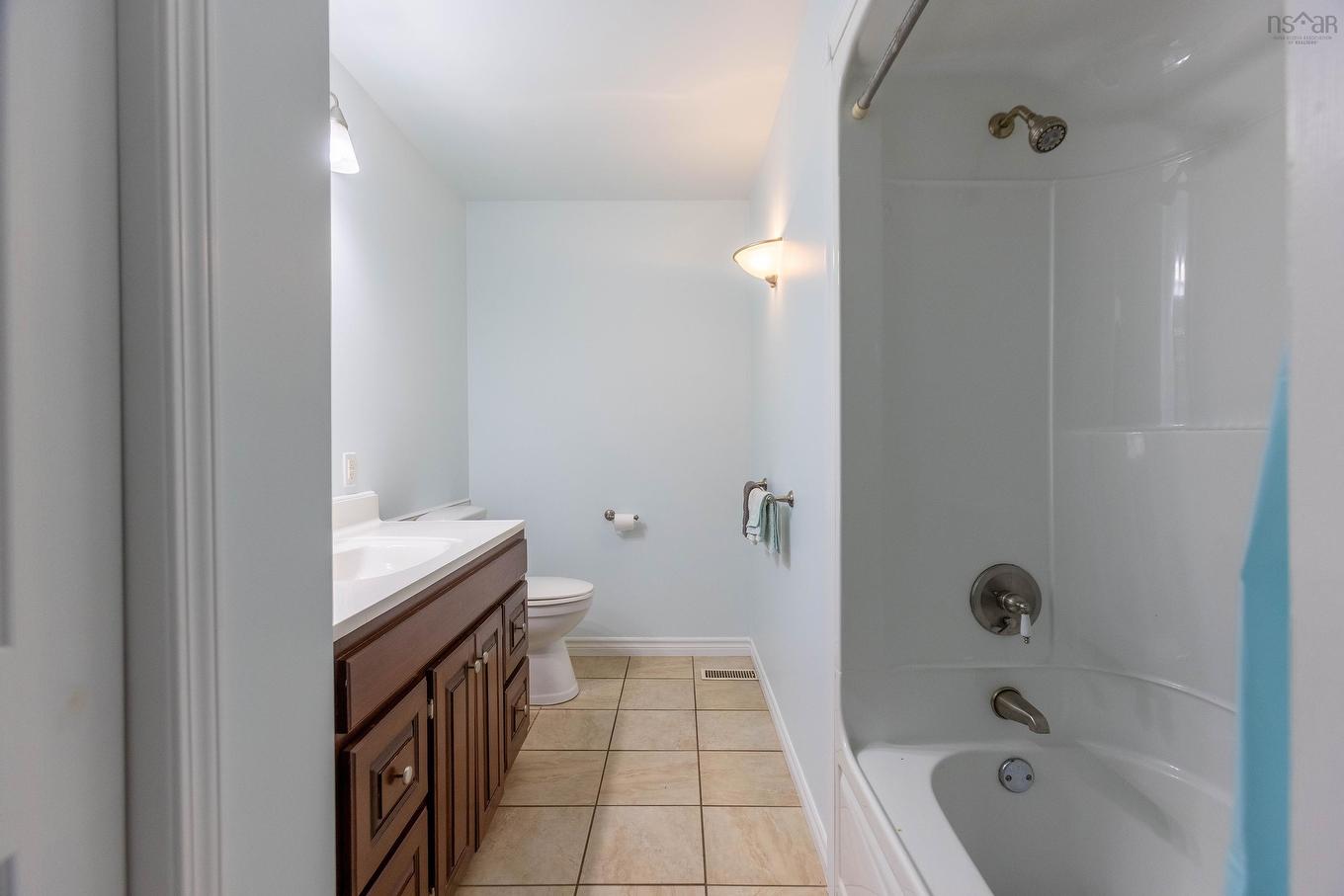 8675 Highway 2, Southampton, NS