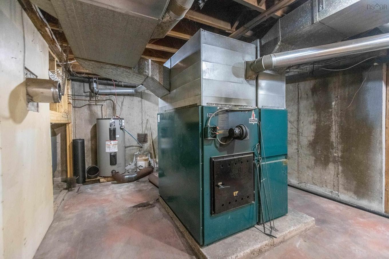 8675 Highway 2, Southampton, NS