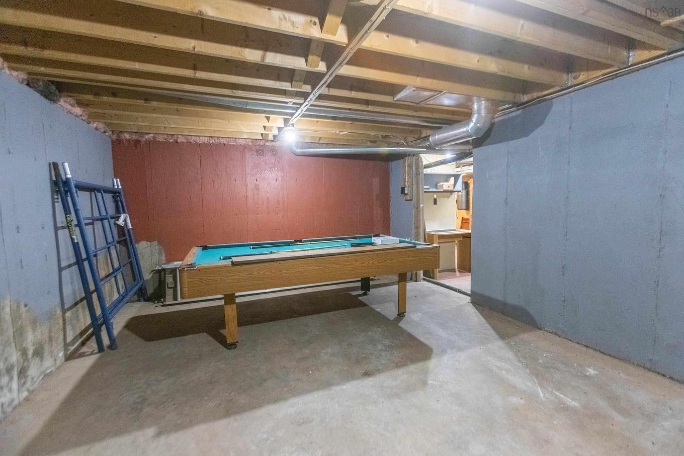 8675 Highway 2, Southampton, NS